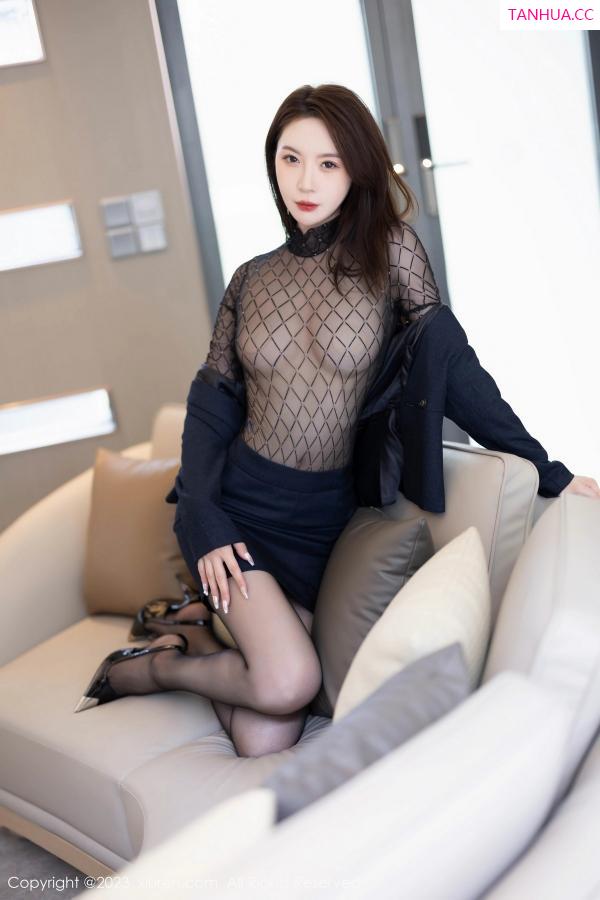 梦心玥  [XiuRen]高清写真图 2023.06.14 No.6914 梦心玥 黑丝美腿第50张图片